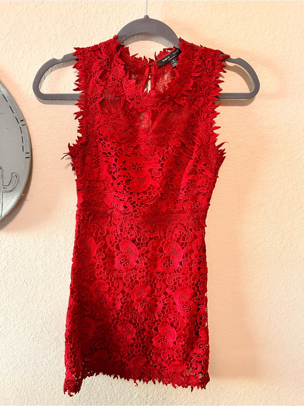 Romeo & Juliet Couture Red Floral Lace Mini Dress